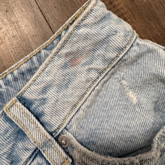 Dynamite Claudia Jean Shorts - Light Wash - High Rise (Size 0 | 25) - Picture 2 of 8